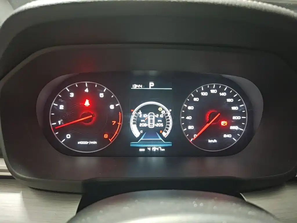 BYD Qin — миниатюра 8