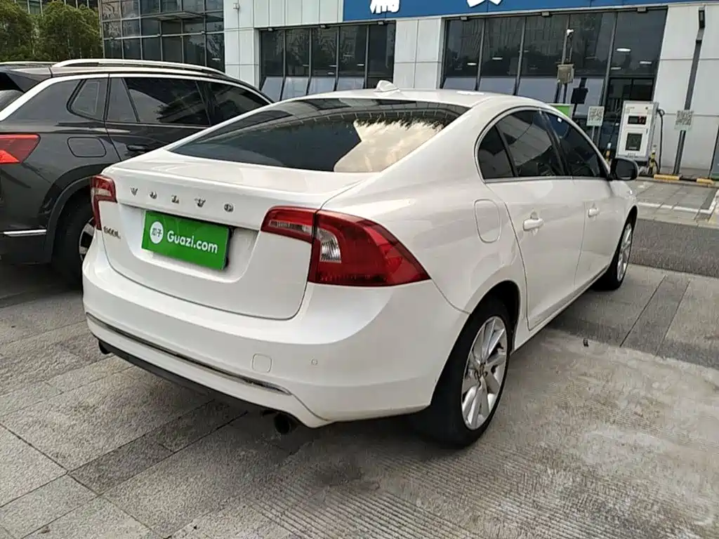 Volvo S60 2016 S60L T4