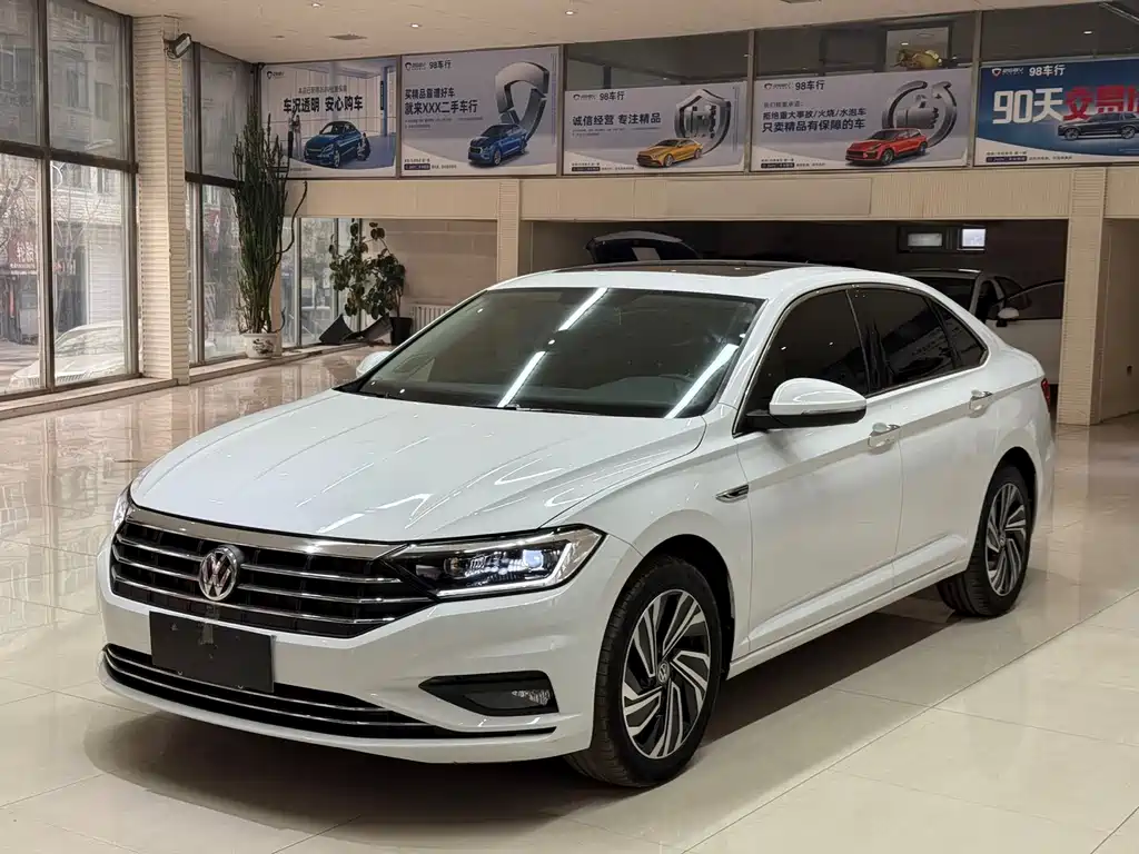 Volkswagen Sagitar 2022