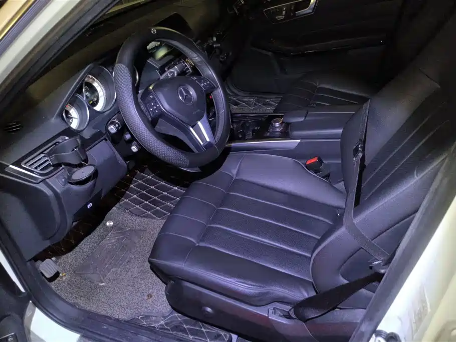 Mercedes-Benz E-Class E 2015 E 200 L Sport