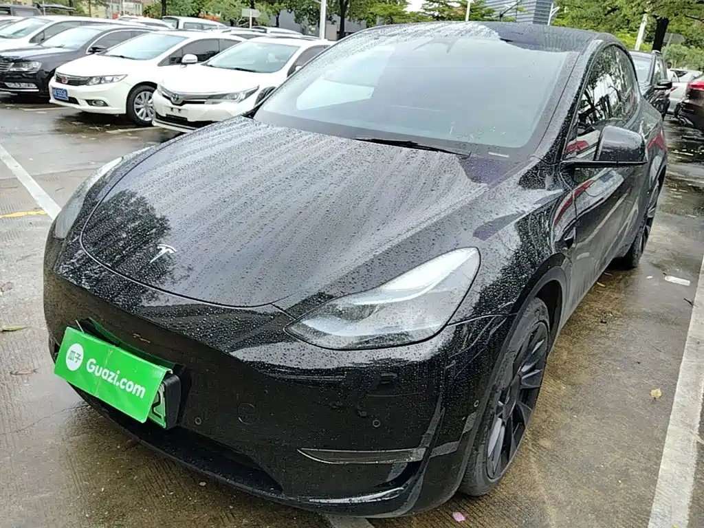 2023 Tesla Model Y - zdjęcie 1 z 25