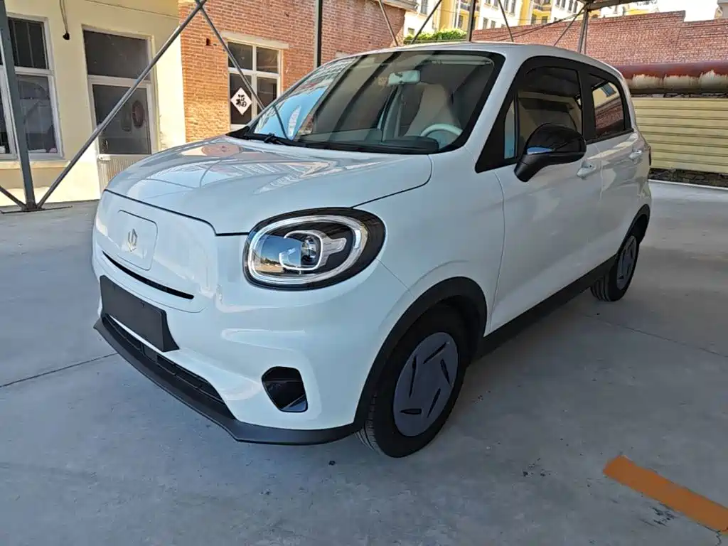 2024 Leapmotor T03 - zdjęcie 1 z 25