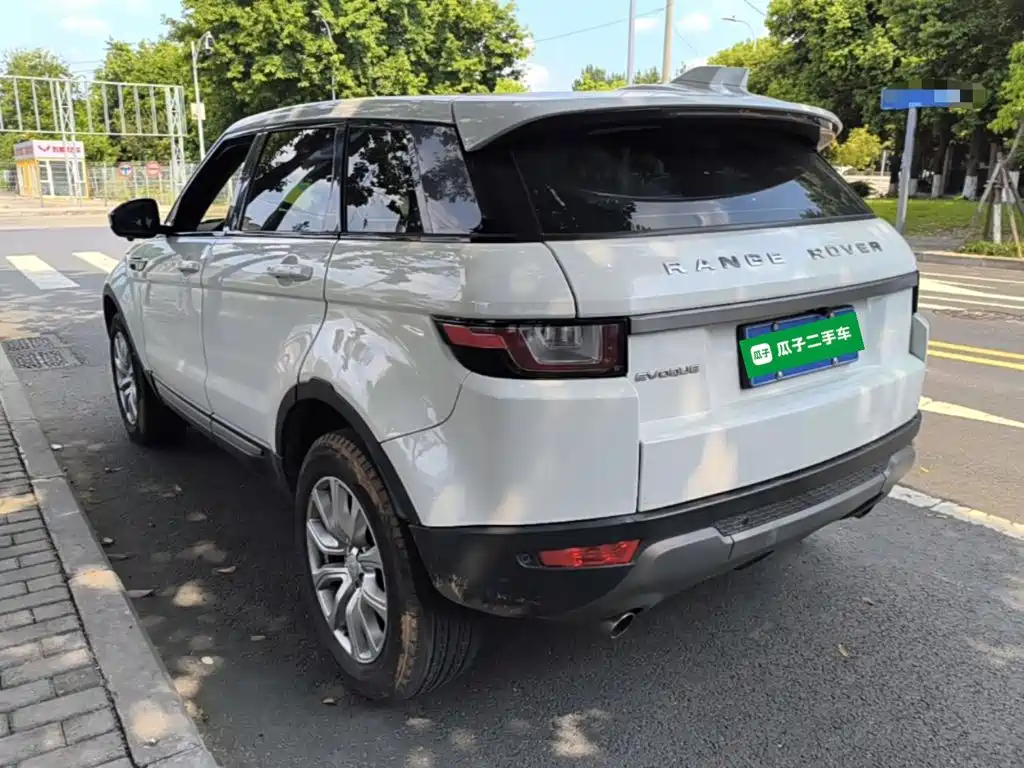 Land Rover Evoque — миниатюра 5