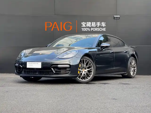 PORSCHE PANAMERA