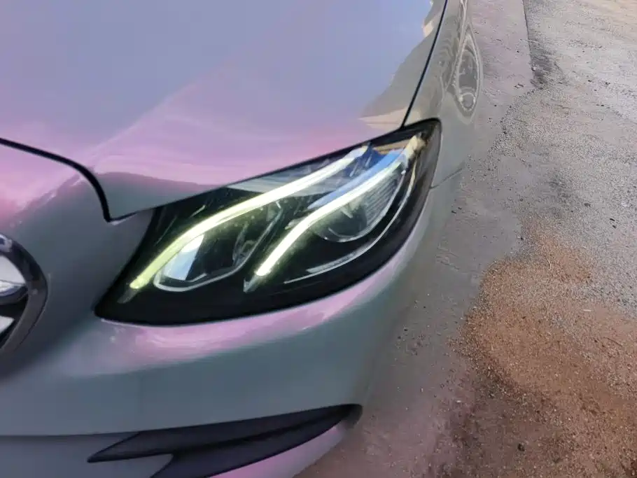 Mercedes-Benz E-Class — миниатюра 5