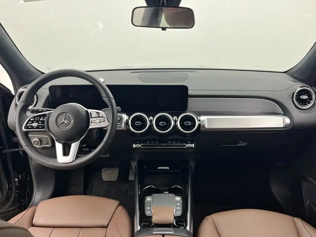 Mercedes-Benz GLB — миниатюра 6