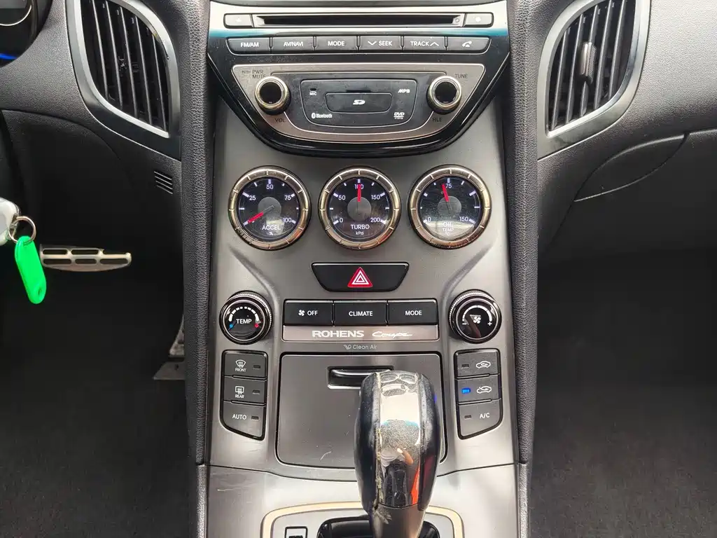 Hyundai Genesis Coupe — миниатюра 11