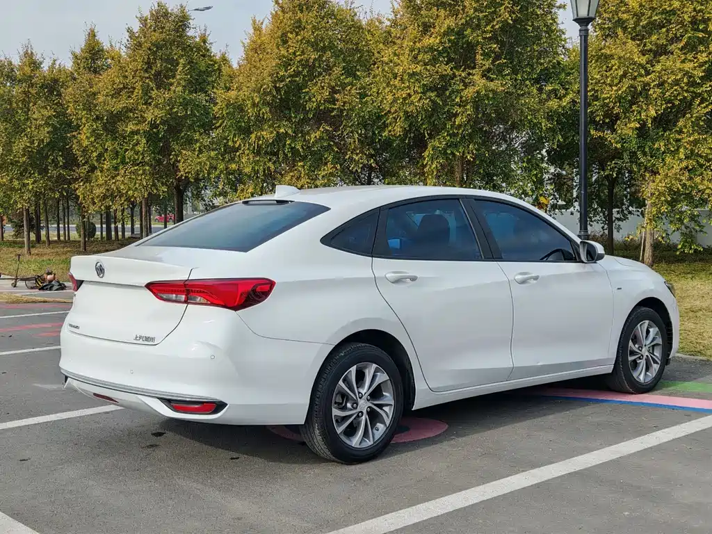 Buick Verano — миниатюра 6