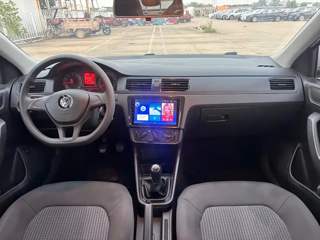 Volkswagen Santana — миниатюра 10