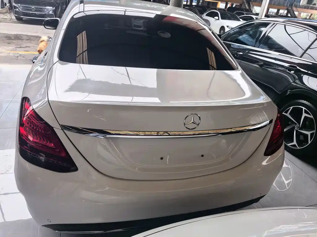Mercedes-Benz C-Class — миниатюра 10