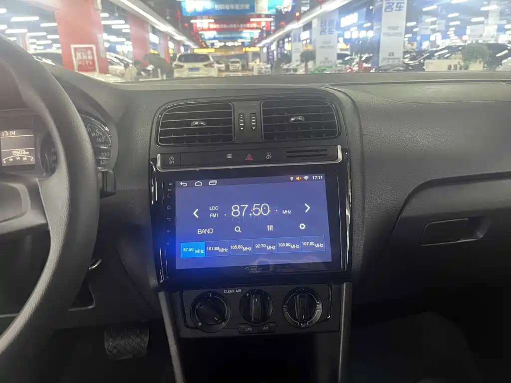 Volkswagen Polo — миниатюра 10