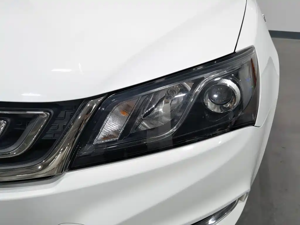 Geely Emgrand — миниатюра 7