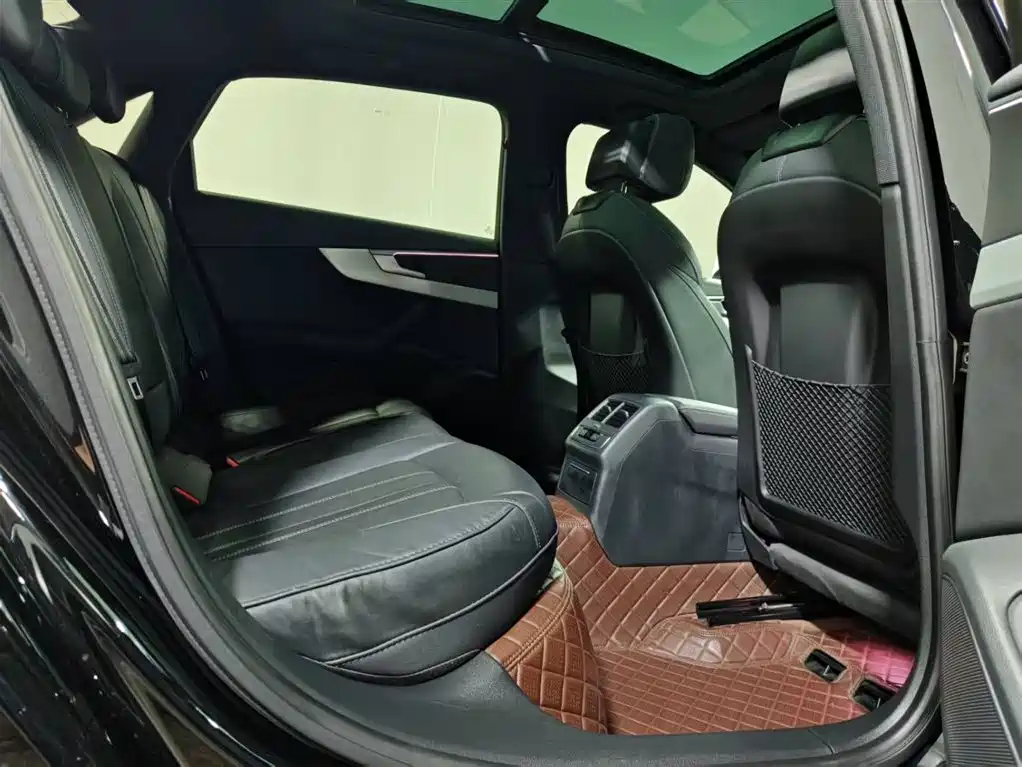 Audi A4L 2020 40 TFSI Luxury