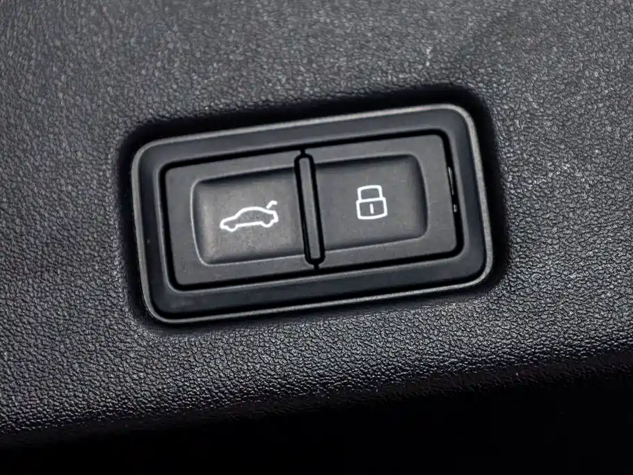 Audi Q6 — миниатюра 6