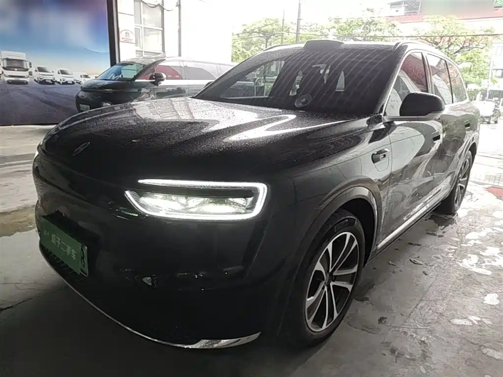 AITO AITO M7 2025