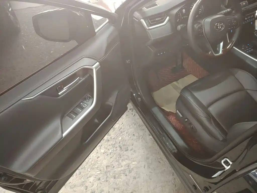 Toyota Wildlander — миниатюра 13
