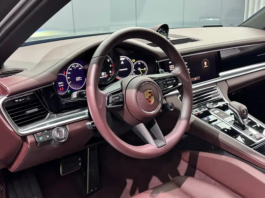 Porsche Panamera Hybrid — миниатюра 11