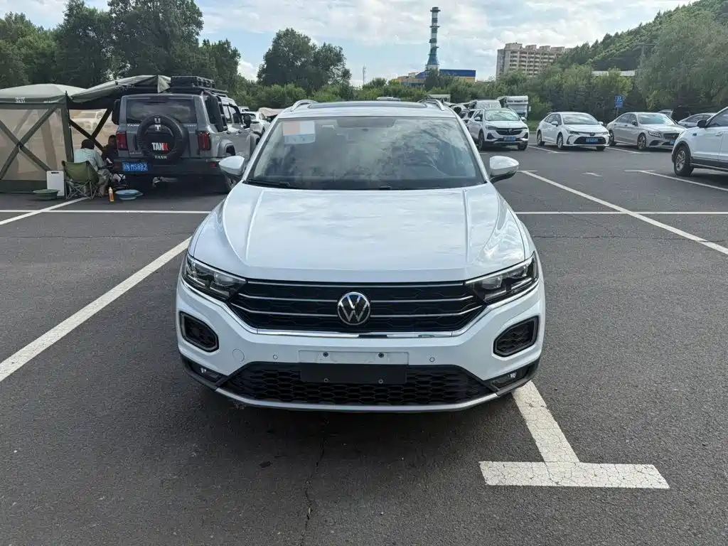 Volkswagen T-Roc — миниатюра 2