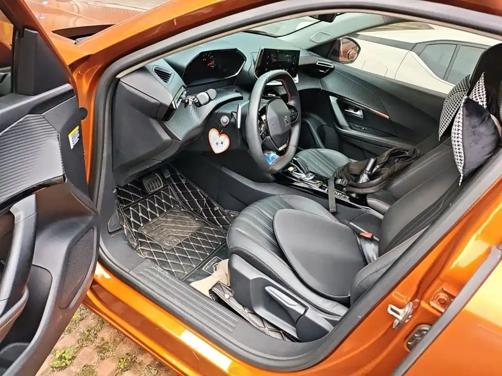 Peugeot 2008 — миниатюра 12