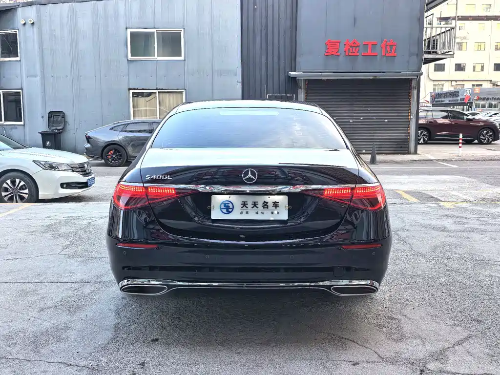 MERCEDES-BENZ S CLASS