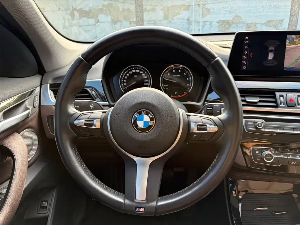 BMW X1 — миниатюра 13