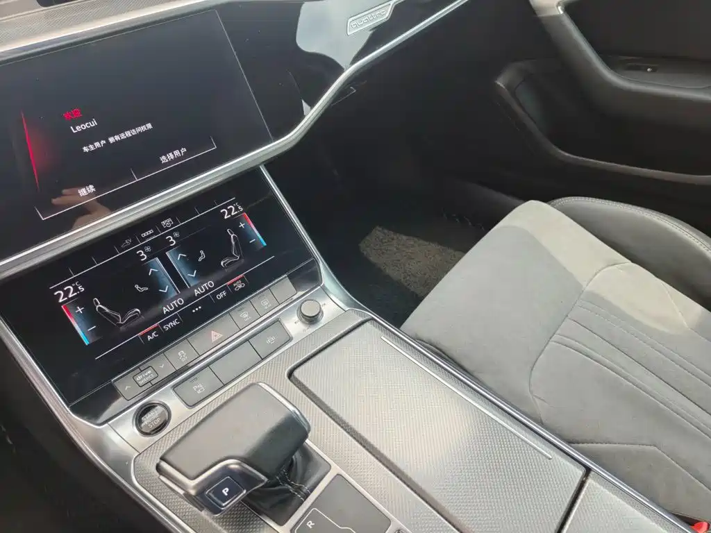 Audi A6L New Energy — миниатюра 7