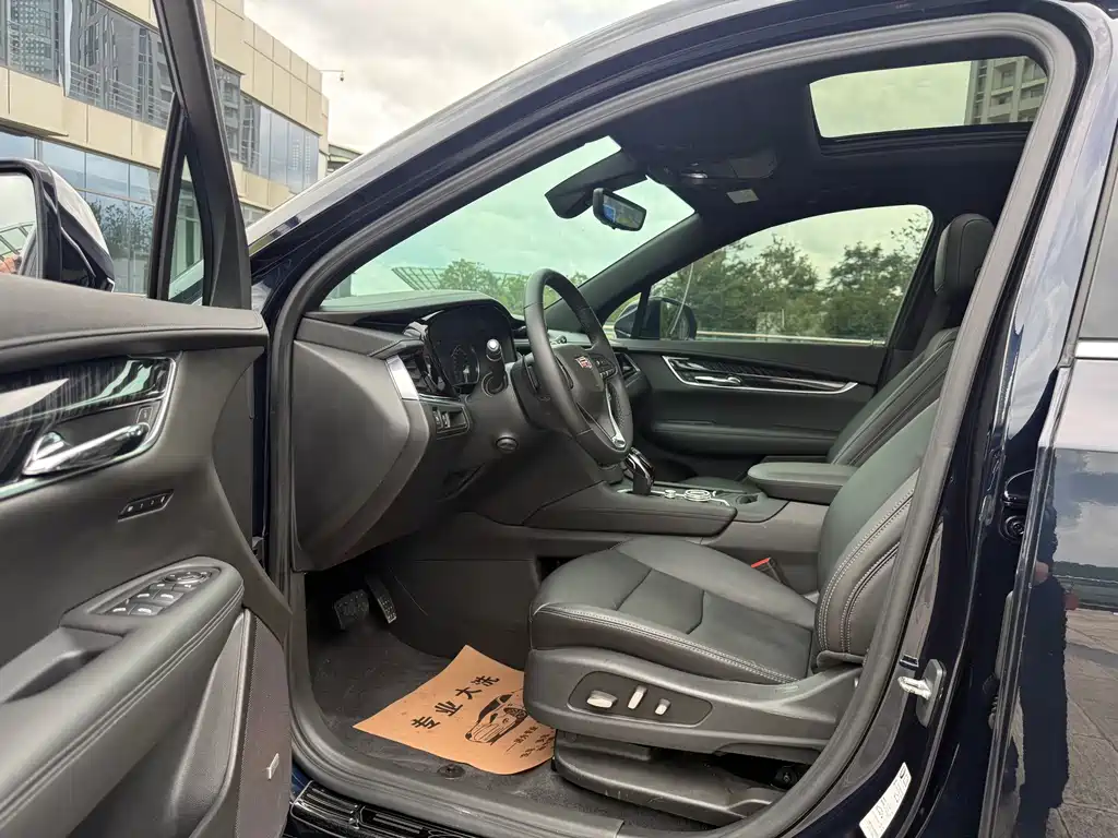 Cadillac XT6 — миниатюра 4