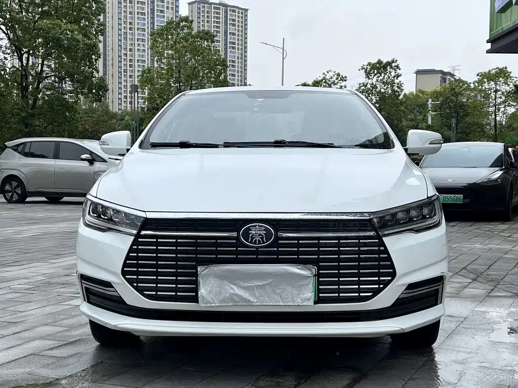 BYD Qin NEV