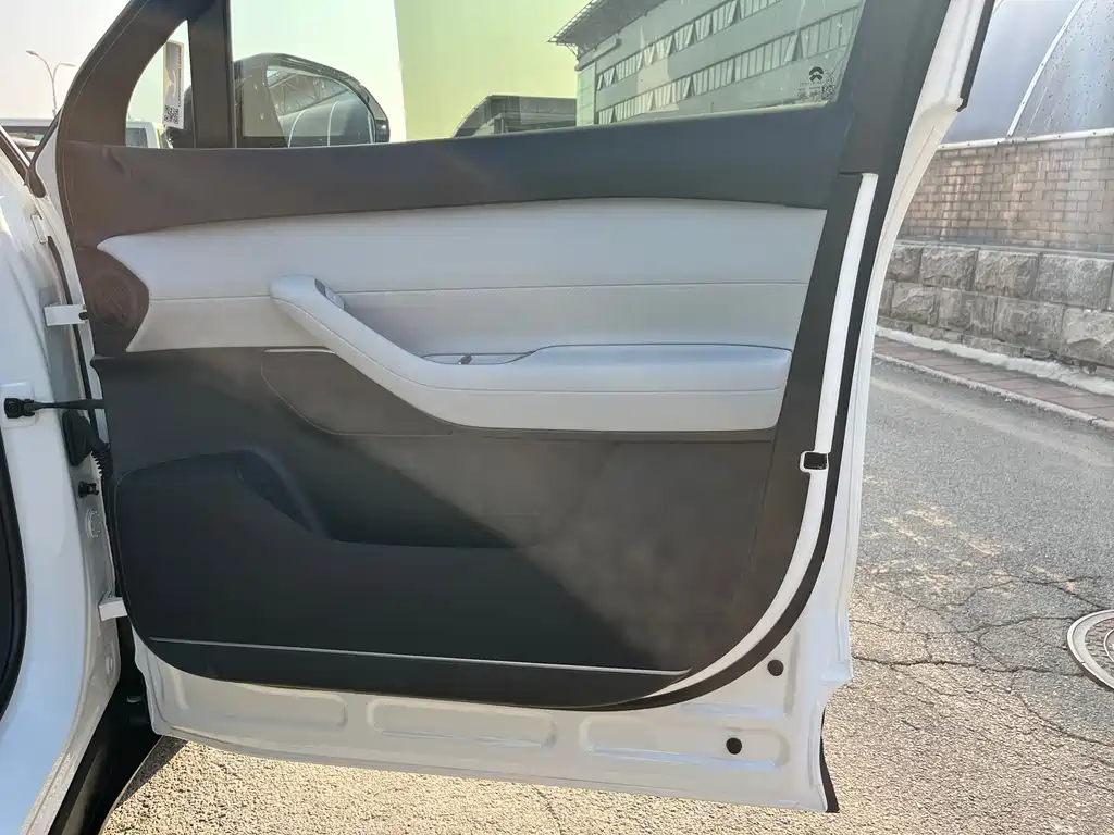 NIO ES6 — миниатюра 26