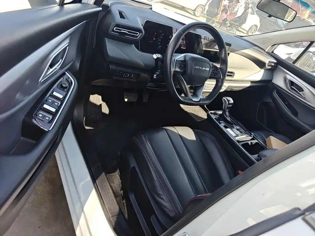 BAIC U5 Plus 1.5L CVT Deluxe Edition, фото 16