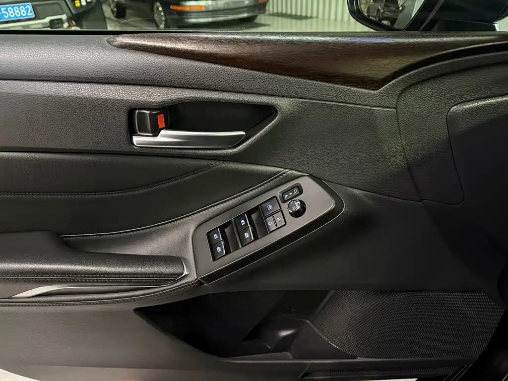 Toyota Avalon — миниатюра 29