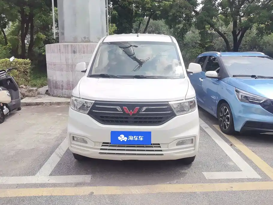 Wuling Hongguang V — миниатюра 2