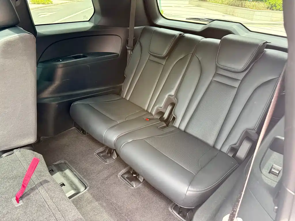 GAC GS8 2022 2.0TM Luxury ( мест)