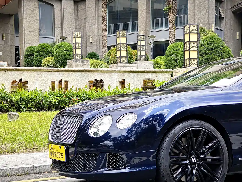 Bentley Continental — миниатюра 5