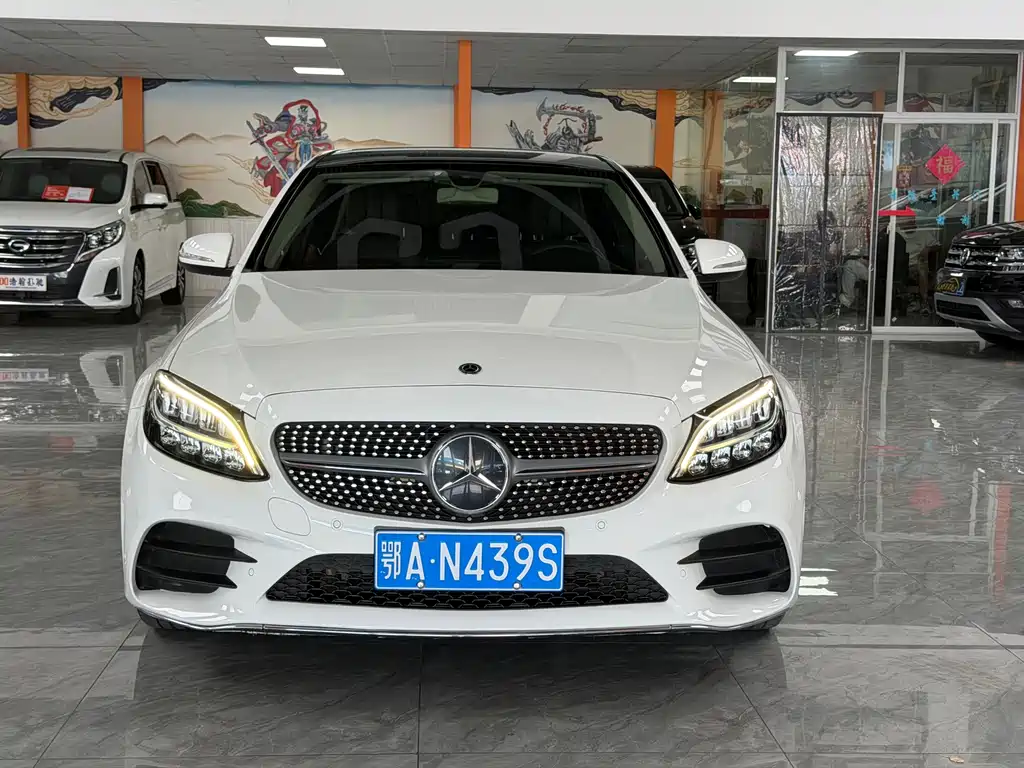 Mercedes-Benz C-Class — миниатюра 2
