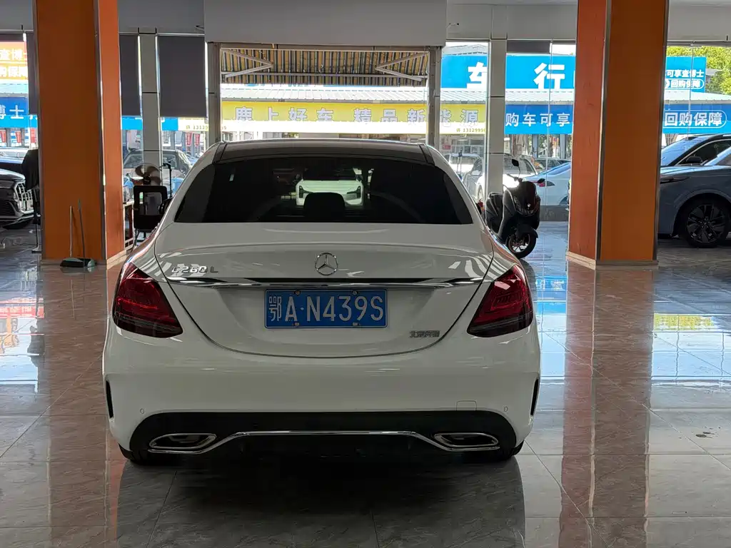 Mercedes-Benz C-Class — миниатюра 14
