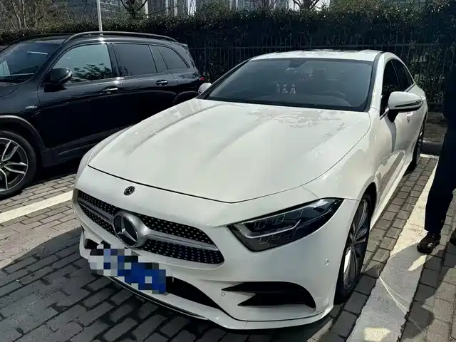 MERCEDES BENZ CLS