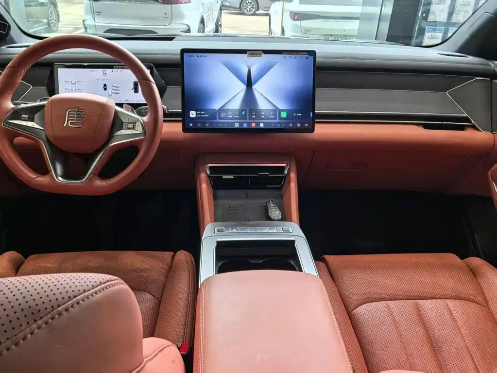 BYD Дон Л. — миниатюра 7