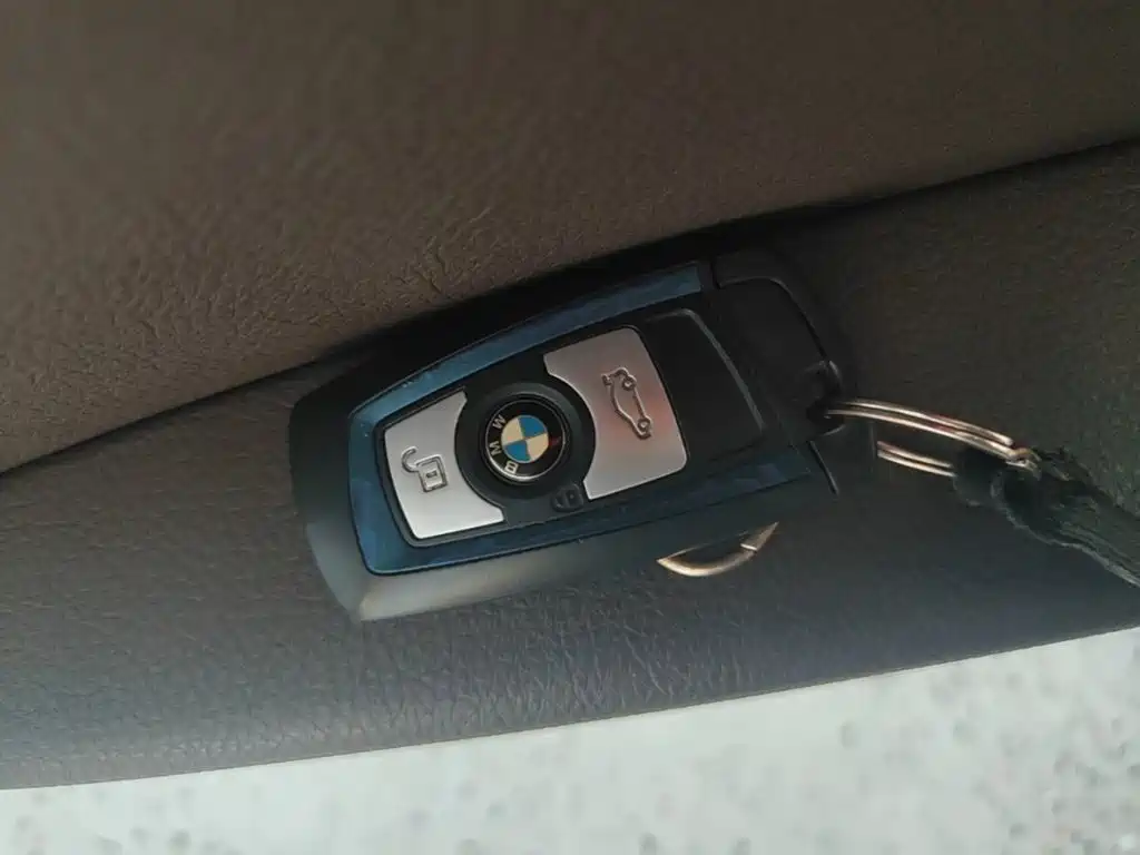 BMW 3 Series — миниатюра 9