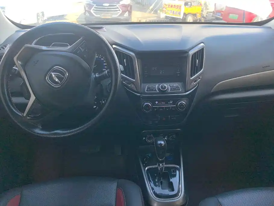 Changan CS15 — миниатюра 12