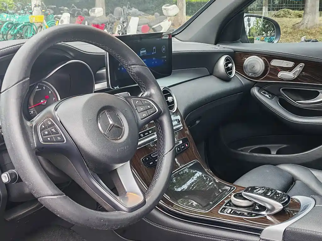 Mercedes-Benz GLC — миниатюра 14