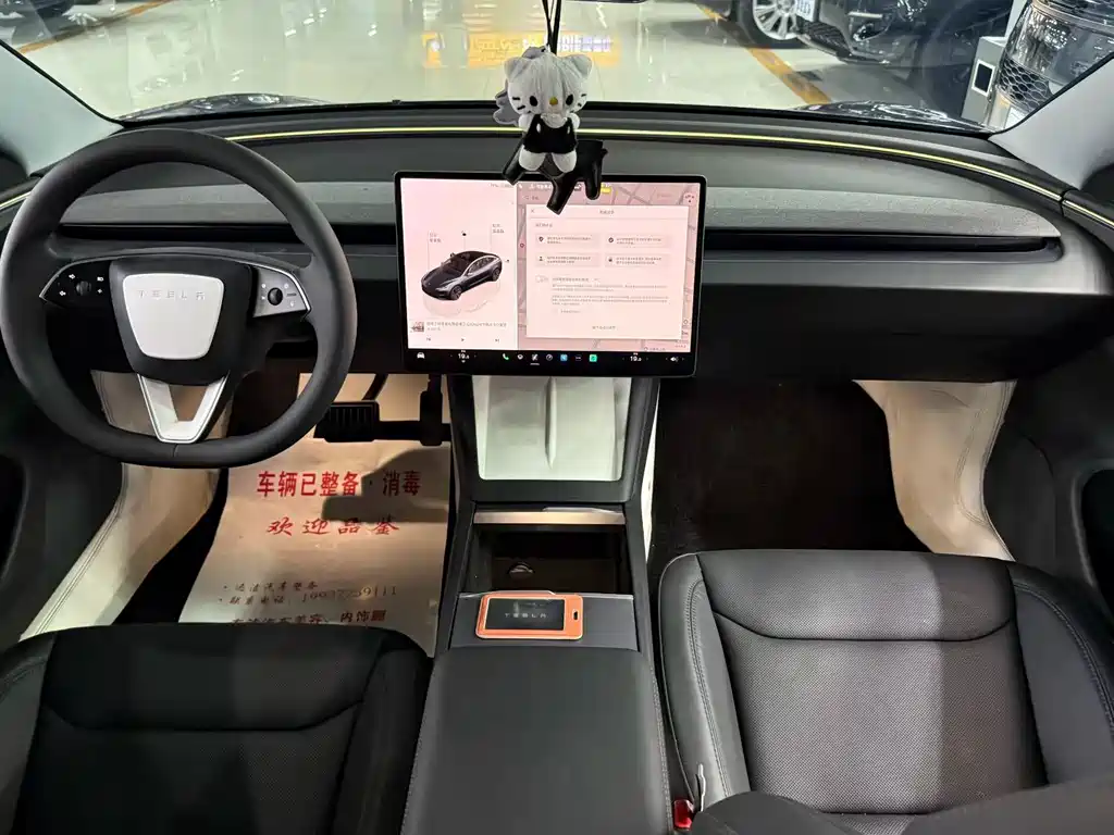 Tesla Model 3 — миниатюра 4