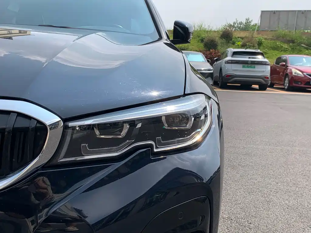 BMW 3 Series — миниатюра 13