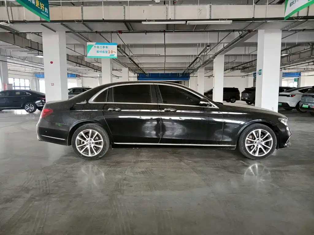 Mercedes-Benz E-Class — миниатюра 3