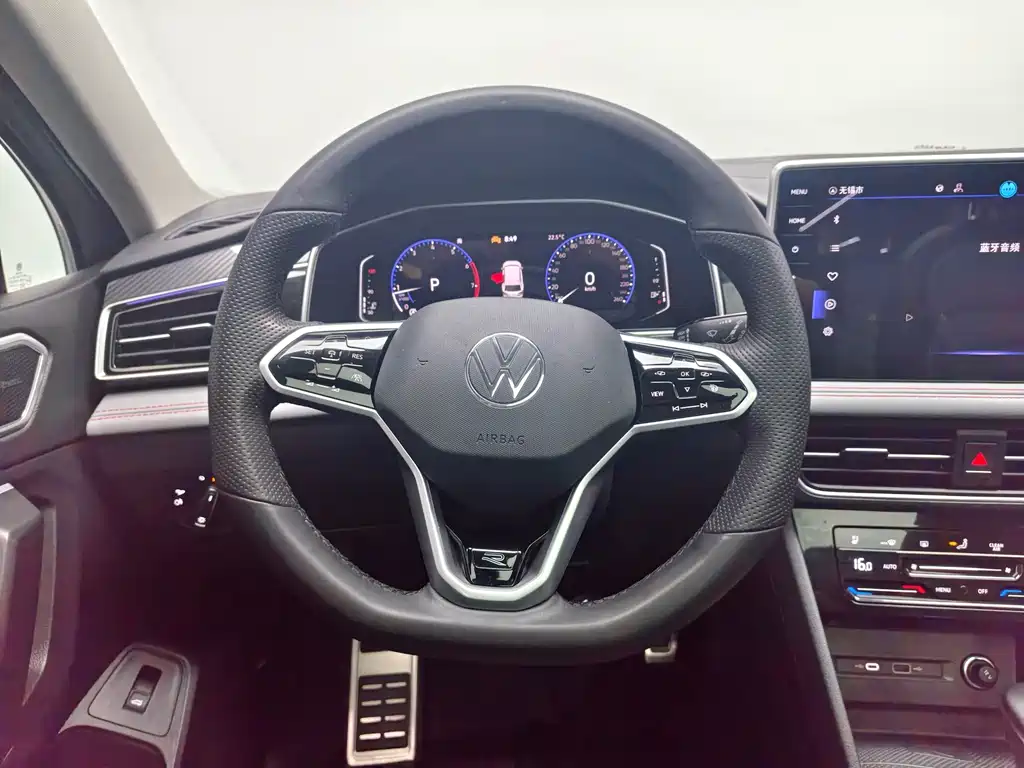 Volkswagen Tiguan L — миниатюра 6