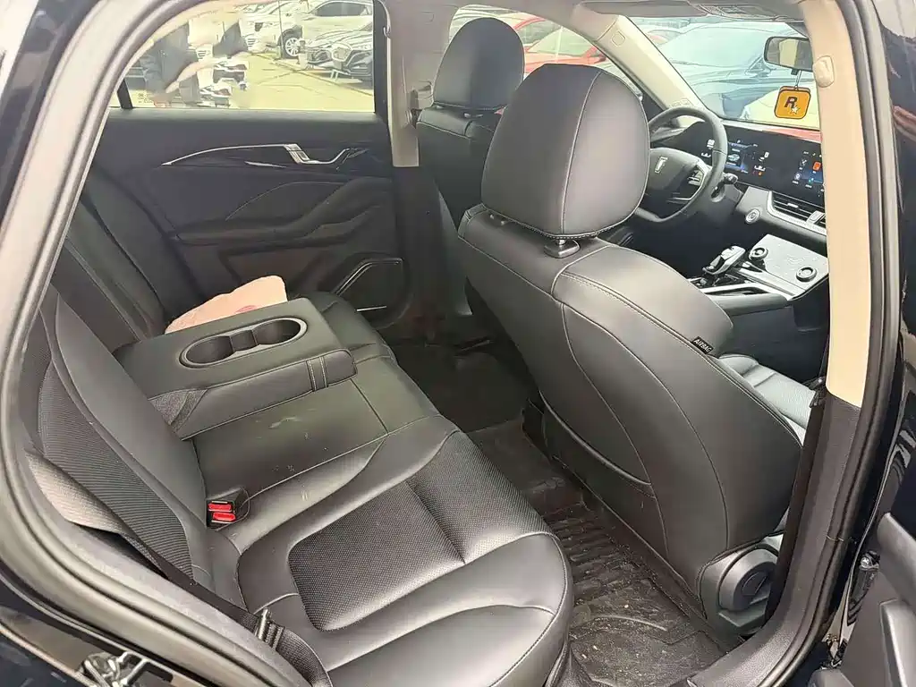 Bestune B70 — миниатюра 10