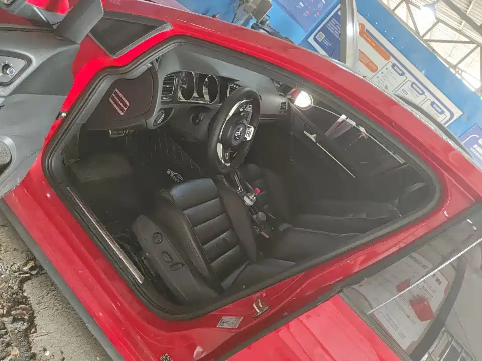 Volkswagen Golf GTI — миниатюра 9