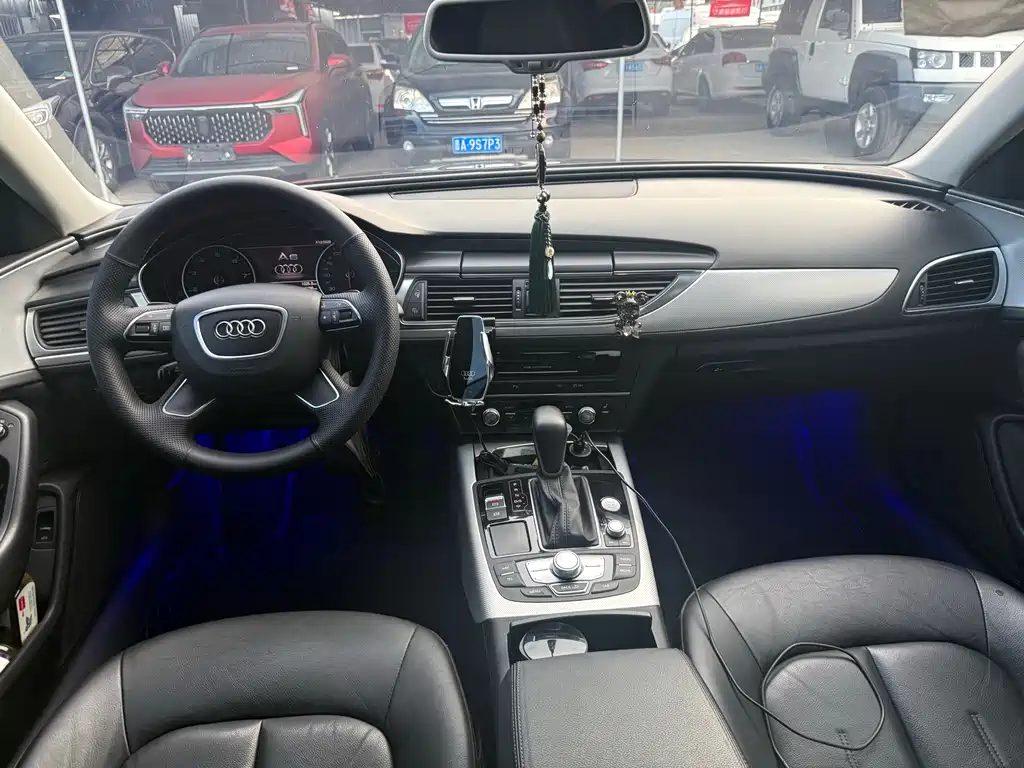 Audi A6L 2012 30 FSI Comfort