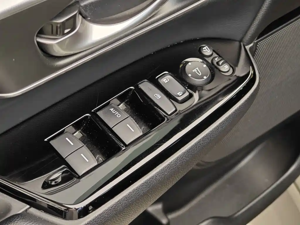 Honda Breeze 2021 2.0L Luxury