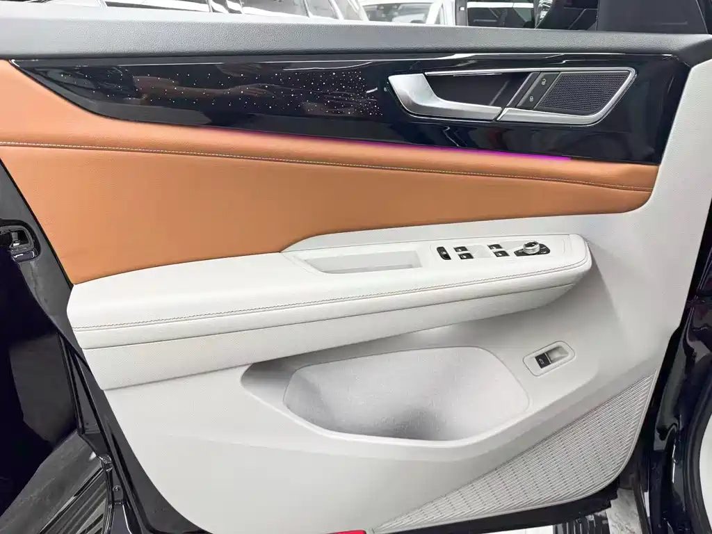 Volkswagen Teramont — миниатюра 12